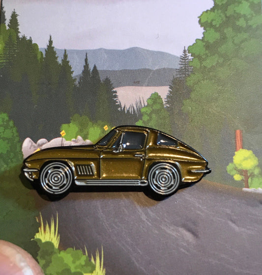 C2 #Corvette #Stingray #coupe Baked #Enamel lapel pin badge car pins GOLD