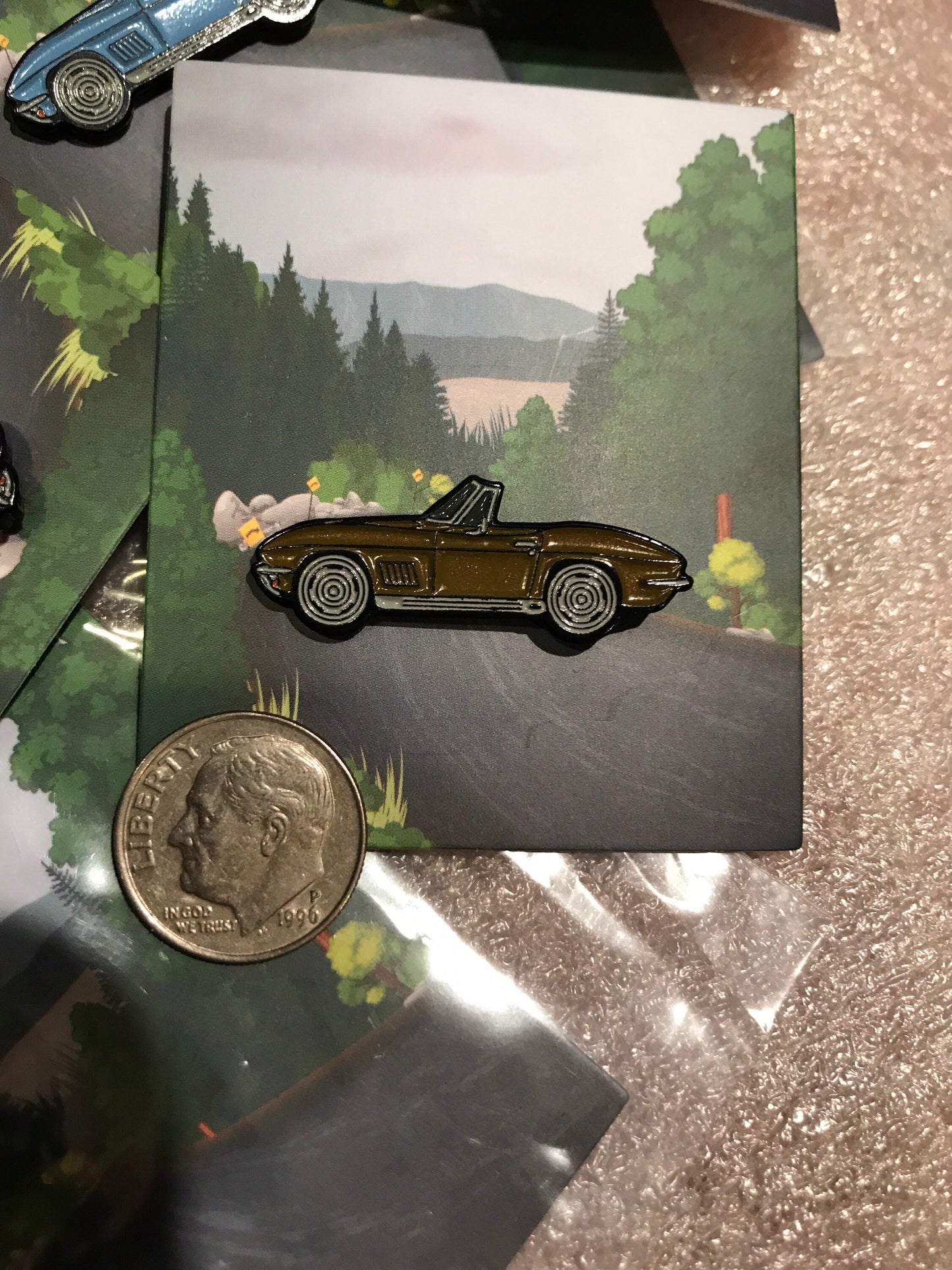 C2 #Corvette #Stingray #convertible Baked #Enamel lapel pin badge car pins GOLD